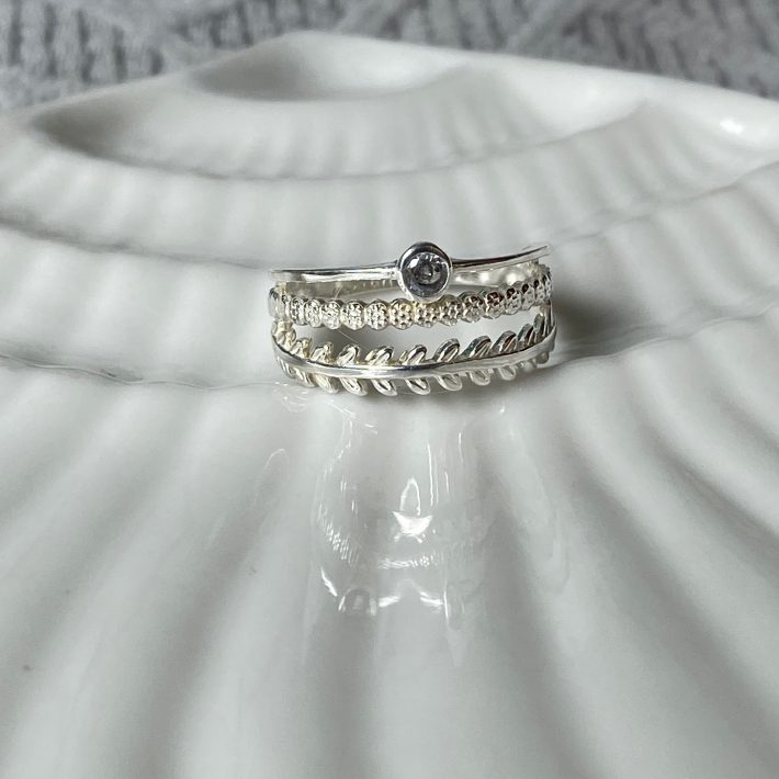 ANILLO TRIPLE CIRCONES