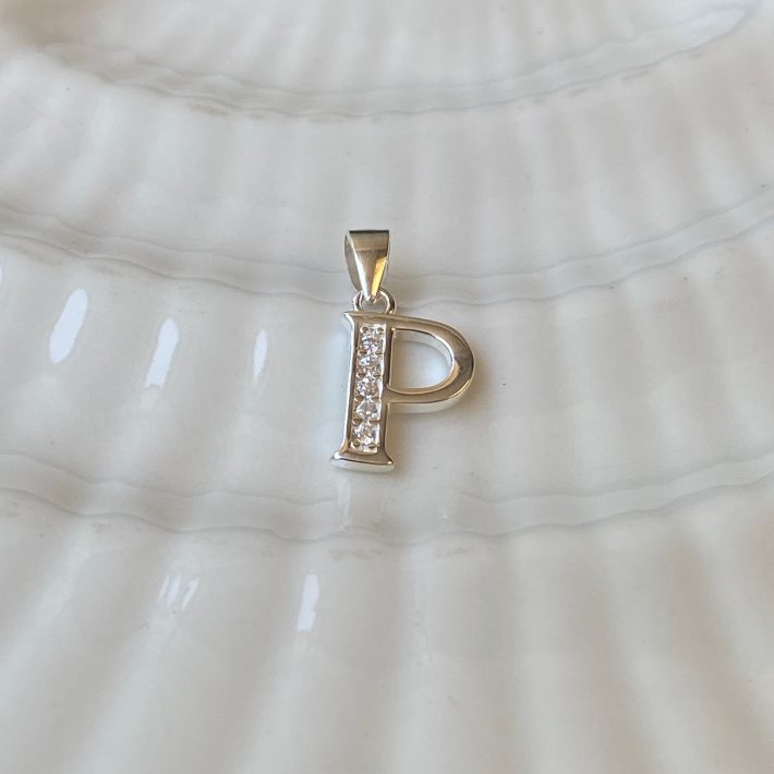 LETRA P MICROCIRCONES BLANCOS