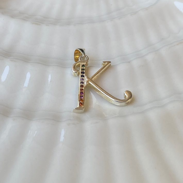 LETRA K MICROCIRCONES COLORES