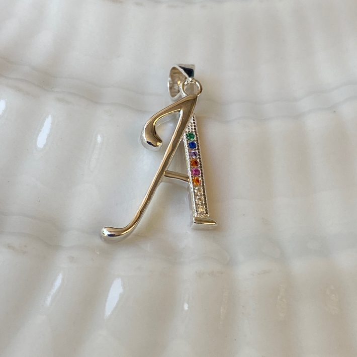 LETRA A MICROCIRCONES COLORES