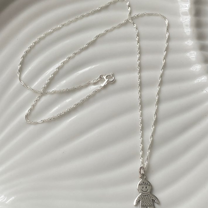 COLLAR COLGANTE NIÑITO PEQUEÑO